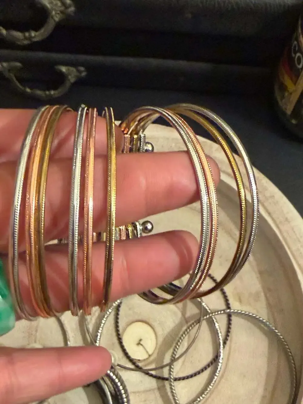 Unbranded lot vintage